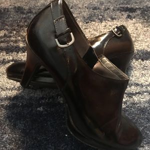 Life strides black ankle boots